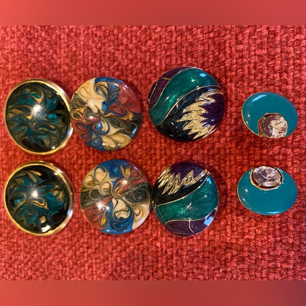 Enamel stud earrings (4 sets)